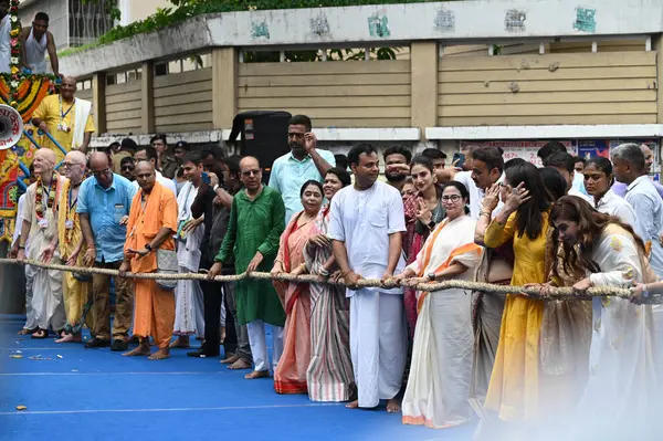 stock image KOLKATA INDIA JUNE 20 2023 Chief Minister of West Bengal Mamata Banerjee inaugurates International Society for Krishna Consciousness ISKCON Rath Yatra on June 20 2023 in Kolkata India The Jagannath Puri Rath Yatra is an annual festival celebrated in 