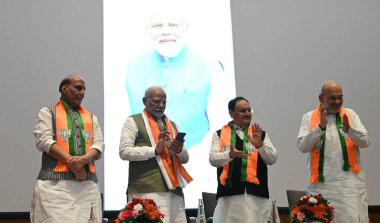 NEW DELHI INDIA 2 Eylül 2024 Başbakan Narendra Modi Savunma Bakanı Rajnath Singh İçişleri Bakanı Amit Şah Sağlık Bakanı ve Ulusal Başkan JP Nadda BJP Genel Merkezi DDU Marg 'da 2024 BJP üyelik kampanyası başlattı 