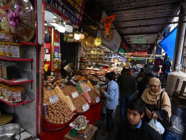 NEW DELHI INDIA FEBRUARY 12024 Geçici Bütçe 202425 sırasında Khari Baoli toptan pazarının görüntüsü Maliye Bakanı Nirmala Sitharaman tarafından 1 Şubat 2024 tarihinde Yeni Delhi Hindistan 'da sunulmaktadır.