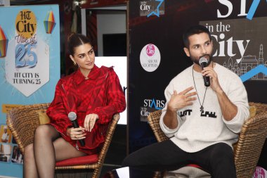 NEW DELHI INDIA FEBRUARY 1 2024  Bollywood actors Shahid Kapoor and Kriti Sanon during an exclusive interview with HT City for the promotion of their upcoming movie Teri Baaton Mein Aisa Uljha Jiya at HT Media office on February 1 2024 in New Delhi I clipart