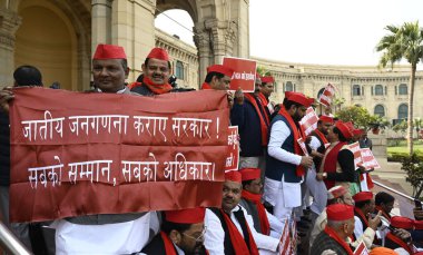 LUCKnow INDIA FEBRUARY 2. 2024 Samajwadi Partisi milletvekilleri, 2 Şubat 2024 tarihinde Lucknow Hindistan Fotoğrafı: Deepak Gupta Hindustan Times