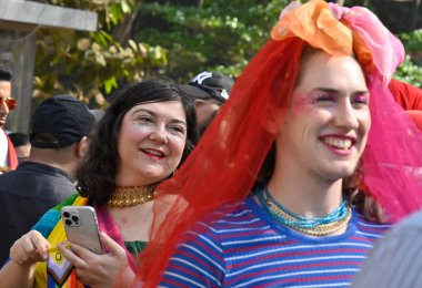 MUMBAI INDIA FEBRUARY 3. 2024 LGBTQIA + topluluğunun üyeleri 3 Şubat 2024 'te Mumbai Kranti Meydan' da gerçekleştirilen Mumbai Queer Pride yürüyüşüne katıldı.