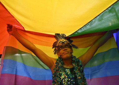 MUMBAI INDIA FEBRUARY 3. 2024 LGBTQIA + topluluğunun üyeleri 3 Şubat 2024 'te Mumbai Kranti Meydan' da gerçekleştirilen Mumbai Queer Pride yürüyüşüne katıldı.