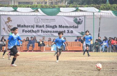 GURUGRAM INDIA 4 FEBRUARY 4 2024 N K Singh 15. Finans Komisyonu Başkanı Maharaj Hari Singh Anma Futbol Turnuvası 30 'u Millennium Plaza yakınlarındaki DPS Sushant Lok' ta gördü 4 Şubat 2024 'te Hindistan Gurugram' da Parveen Kumar Hindustan 