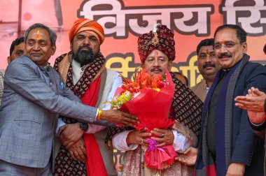 BJP lideri Manoj Tiwari Giriraj Singh ve Virendra Sachdeva Pe adına Bihar Başkomutan Yardımcıları adına düzenlenen kutlama töreninde YENİ DELHI INDIA 5. 2024 Bihar Samrat Choudhary ve Vijay Kumar Sinha 'nın başbakan yardımcıları görülüyor.