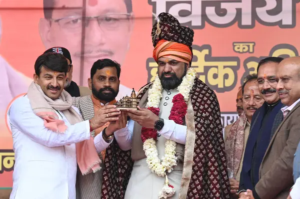 stock image NEW DELHI INDIA FEBRUARY 5 2024 Deputy Chief Ministers of Bihar Samrat Choudhary and Vijay Kumar Sinha seen along BJP leader Manoj Tiwari Giriraj Singh and Virendra Sachdeva during the felicitation ceremony for the Deputy CMs of Bihar on behalf of Pe