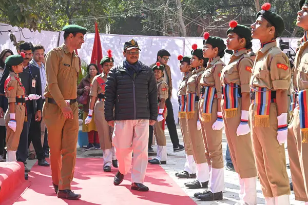 NEW DELHI INDIA 6 Şubat 2024 'te Sanchit Khanna Hindustan' dan Sanchit Khanna Hindustan 'ın 6 Şubat 2024' te Paschim Vihar 'da Dr. BR Ambedkar Özel Mükemmellik Okulu' nun yeni binasının açılışı sırasında Delhi Arvind Kejriwal Başkanı