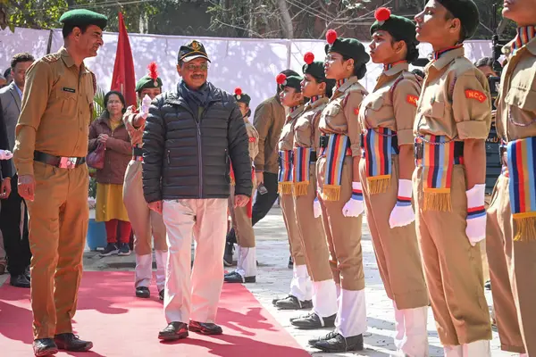 NEW DELHI INDIA 6 Şubat 2024 'te Sanchit Khanna Hindustan' dan Sanchit Khanna Hindustan 'ın 6 Şubat 2024' te Paschim Vihar 'da Dr. BR Ambedkar Özel Mükemmellik Okulu' nun yeni binasının açılışı sırasında Delhi Arvind Kejriwal Başkanı