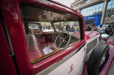 NEW DELHI INDIA FEBRUARY 11. 2024 Vintage otomobiller, Sanchit Khanna Hindustan Times tarafından Yeni Delhi 'de 11 Şubat 2024 tarihinde Barakhamba' da düzenlenen 57. 