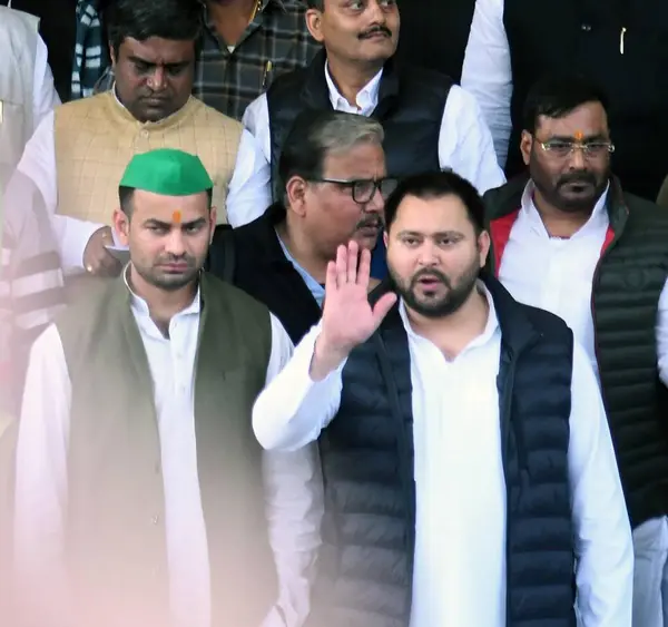 stock image PATNA INDIA FEBRUARY 12 2024 Former Bihar Deputy Chief Minister and RJD MLA Tejashwi Yadav and Tej Pratap Yadav arriving for the floor test of Bihar Chief Minister Nitish Kumar led government during Budget Session at Bihar Assembly on February 12 202