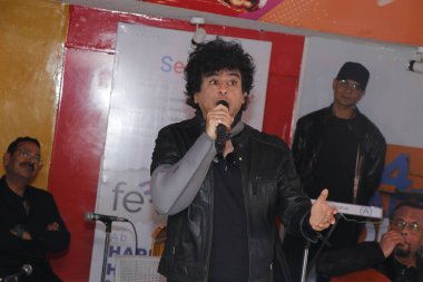 NEW DELHI INDIA FEBRUARY 16 Şubat 2024 Euphoria Band kurucusu ve baş vokalisti Palash Sen, HT Citys 25. yaş günü kutlaması sırasında 16 Şubat 2024 'te Yeni Delhi Hindistan' da Dhruv Sethi Hindustan Times tarafından çekilmiştir. 