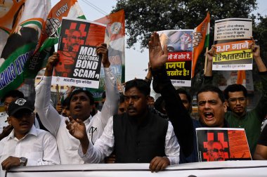 KOLKATA INDIA 16 FEBRUARY 16 2024 Gençlik Kongresi üyesi Kongre partisinin banka hesaplarının dondurulması ve Moulali sınır kapısındaki seçim bonolarının 16 Şubat 2024 tarihinde Kolkata Hindistan 'da Samir Jana Hindustan T