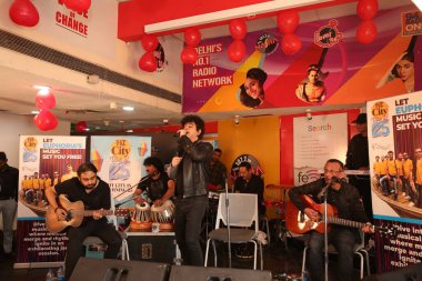 NEW DELHI INDIA FEBRUARY 16 Şubat 2024 Euphoria Band kurucusu ve baş vokalisti Palash Sen, HT Citys 25. yaş günü kutlaması sırasında 16 Şubat 2024 'te Yeni Delhi Hindistan' da Raajessh Kashyap Hindustan Times 