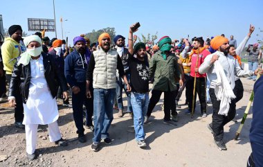 16 Şubat 2024 'te Punjab Haryana sambhu sınırındaki çiftçiler protestosu sırasında 16 Şubat 2024' te Ambala Hindistan yakınlarındaki Ravi Kumar Hindustan Times 