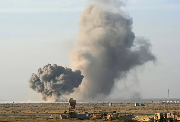 stock image JAISALMER INDIA FEBRUARY 17 2024 Indian Air Force fighters showing their skills during Vayu Shakti 2024 at Pokhran Range in Jaisalmer district on February 17 2024 in Jaisalmer India Indian Airforce power exercise Vayu Shakti which took place at the P