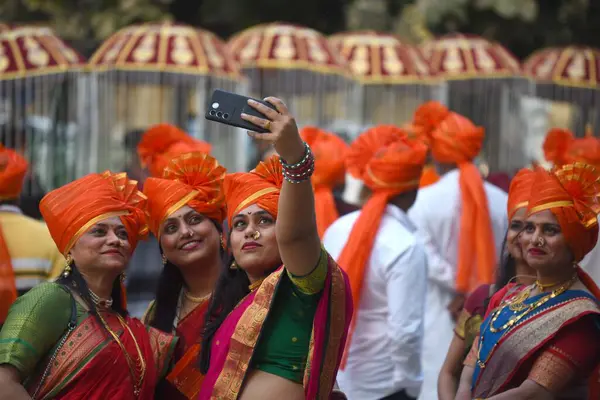 stock image GURUGRAM INDIA FEBRUARY 19 2024 Maharashtrian people celebrate the Chhatrapati Shivaji Maharaj birth anniversary at sector40 community center near Huda Market on Feburary 19 2024 in Gurugram India Chhatrapati Shivaji Maharaj is one of the greatest Ma