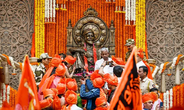 stock image NEW DELHI INDIA FEBRUARY 19 2024 Maharashtrian women in traditional attire took part in Shivaji Jayanti celebrations at Maharashtra Sadan on February 19 2024 in New Delhi India Chhatrapati Shivaji Maharaj is one of the greatest Maratha rulers who car