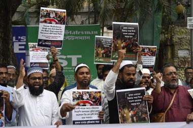 KOLKATA INDIA FEBRUARY 24. 2024 Sambidhan Bachao Mancha 'nın Çiftçi Protestocuları Desh Bachao Mancha' nın dayanışmasıyla 24 Şubat 2024 'te Kolkata Hindistan' da Samir Jana Hindustan Times 'ın çektiği bir gösteri düzenledi. 