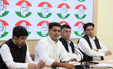 NEW DELHI INDIA FEBRUARY 26 Şubat 2024 Kongre Partisi Parti Pilotu Yeni Delhi 'deki Kongre Parti Genel Merkezi' nde 26 Şubat 2024 tarihinde bir basın toplantısı düzenledi. Fotoğraf: Sonu Mehta Hindustan Times