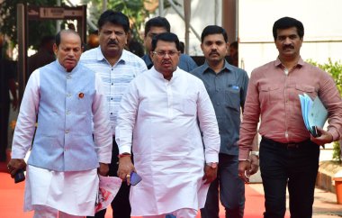 MUMBAI INDIA 26 Şubat 2024 Maharashtra Muhalefet Lideri Vijay Wadettiwar, Maharashtra Meclis Bütçe Toplantısı 'nın ilk gününde Vidhan Bhavan Nariman Point' te 26 Şubat 2024 tarihinde Bhushan Ko tarafından çekilmiştir.