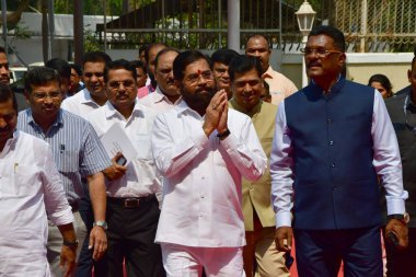 MUMBAI INDIA FUBRUARY 28 Şubat 2024 Maharashtra CM Eknath Shinde ve diğerleri 28 Şubat 2024 tarihinde Vidhan Bhavan Nariman Point 'e Maharashtra Meclis Bütçe Toplantısı sırasında geldiler. Fotoğraf: Bhushan Koyande Hindustan Times 