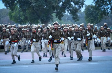 NEW DELHI INDIA JANUARY 2 2024 Delhi Polis Teşkilatı Kartavya Yolu 'nda yapılacak Cumhuriyet Günü Geçidi için hazırlık yapıyor. Fotoğraf: Sanchit Khanna Hindustan Times 