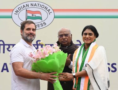 NEW DELHI INDIA JANUARY 4 2024 YS Sharmila daughter of late former chief minister of Andhra Pradesh Y S Rajasekhara Reddy and the younger sister of Andhra Pradesh Chief Minister Y S Jagan Mohan Reddy join the Congress party ahead of Lok Sabha electio clipart