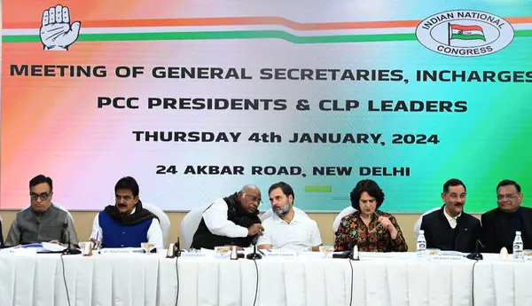 stock image NEW DELHI INDIA JANUARY 4 2024 Congress President Mallikarjun Kharge with party leaders Rahul Gandhi General Secretaries Priyanka Gandhi Vadra KC Venugopal and others during a meeting of the party general secretaries in charges Pradesh Congress Commi