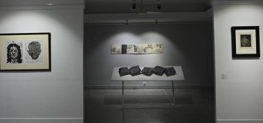 KOLKATA INDIA HAZİRAN 8 HAZİRAN 2024 Birla Sanat ve Kültür Akademisi 'nde 57. Yıllık Sergi 2024 Kurulum Görünümü: Samir Jana Hindustan Times 