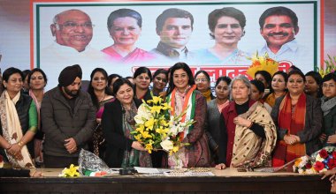 NEW DELHI INDIA JANUARY 10 2024 Kongre Başkanı Alka Lamba, AICC Fotoğraf Sanchit Khanna Hindustan Times 'ın AICC' de Ulusal Hindistan Mahila Kongresi Başkanı görevini üstlendi 