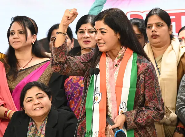 stock image NEW DELHI INDIA JANUARY 10 2024 New All India Mahila Congress President Alka Lamba takes charge from outgoing president Netta DSouza Party Leader supporters and workers at AICC Headquarters Photo by Sonu Mehta Hindustan Times