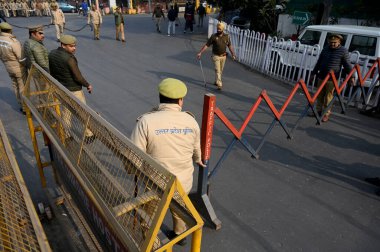 NOIDA INDIA JANUARY 16 Ocak 2024 Çiftçilerin Ulusal Termal Elektrik Kurumu NTPC 'ye karşı protesto gösterileri sırasında Bölüm 27 DM konutu Fotoğraf: Sunil Ghosh Hindustan Times 
