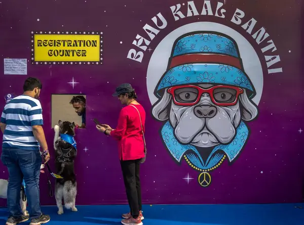 MUMBAI INDIA HAZİRAN 14 HAZİRAN 2024 PET Show 'da evcil hayvanlarıyla birlikte NSE Ulusal Sergi Merkezi' nin Hindistan 'daki en büyük hayvan gösterisi olan PetFed tarafından düzenlendi. 