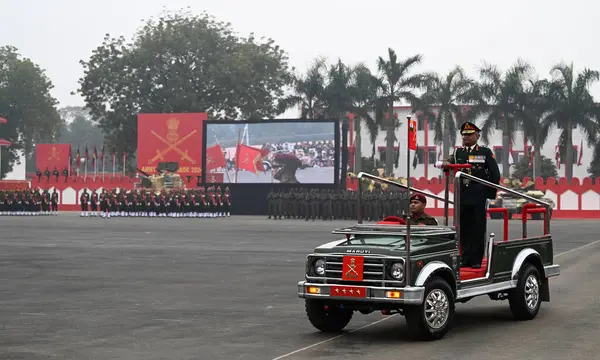 LUCKnow INDIA JANUARY 15 Ocak 2024 Ordu şefi Manoj Pandey, Ordu Günü 2024 vesilesiyle 11 Gorkha Tüfek Alayı GRRC Yürüyüş Alayı Fotoğrafı Deepak Gupta Hindustan Times 