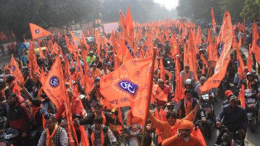 NEW DELHI INDIA HAZİRAN 17 HAZİRAN 2024 Shri Ram bisiklet rallisi Mandir Pujari Utsav Pt Pant Marg Fotoğraf: Sonu Mehta Hindustan Times 