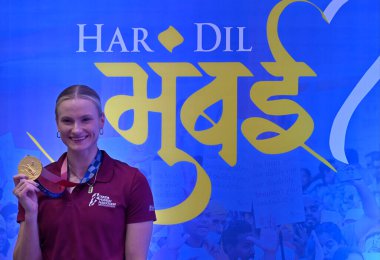 MUMBAI INDIA JANUARY 18 2024 Olympic and World Champion Pole Vaulter Katie Moon International event ambassador of 19th Tata Mumbai Marathon during the press conference at Marathi Patrakar Sangh Photo by Anshuman Poyrekar Hindustan Times  clipart