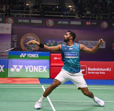 NEW DELHI INDIA JANUARY 20 2024 Prannoy H S Çin 'den Shi Yuqi ile Yonex Sunrise Hindistan Açık 2024 Badminton Turnuvası' nın yarı final karşılaşmasında Sanchit Khanna Hindustan Times 