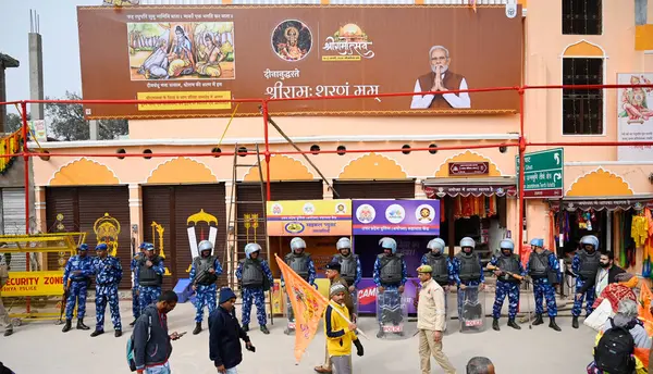 stock image AYODHYA INDIA JANUARY 21 2024 Heavy force deployed in Ayodhya on the eve of the consecration ceremony of Shri Ram Janmabhoomi Temple Photo by Deepak Gupta Hindustan Times 