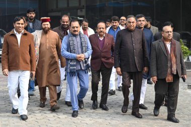 NEW DELHI INDIA HAZİRAN 30 HAZİRAN 2024 Virendra Sachdeva Delhi Başkanı BJP Muhalefet lideri Ramvir Singh Bidhuri ve Meclis Üyesi Hans Raj Hans Parvesh Verma Harsh Manoj Manoj Ramesh Bidhuri 