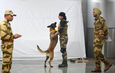 NEW DELHI INDIA JANUARY 31 2024 CISF personnel conducts a drill during the inauguration of New Metro Museum Model at Shivaji Park Metro Station Photo by Sanchit Khanna Hindustan Times  clipart