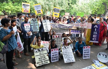 NEW DELHI INDIA SEPTEMBER 5. 2024 Öğretmenler ve Öğrenciler Ulusal Eğitim Politikası NEP 2020 ve Ulusal Sınama Ajansı NTA 'nın Sep' teki Jantar Mantar 'da Öğretmenler Günü 