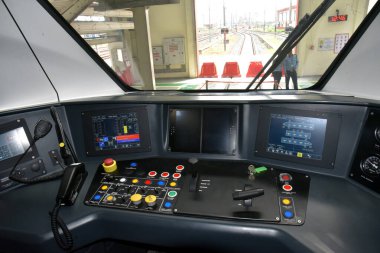 GHAZIABAD INDIA SEPTEMBER 7 2024 Meerut şehrindeki metro hattı bugün Gaziabad Duhai Rapid Depot 'ta açılıyor 7 Eylül 2024 tarihinde Gaziabad Hindistan' da Ulusal Başkent Taşımacılık Şirketi NCRTC Cumartesi günü açıldı.