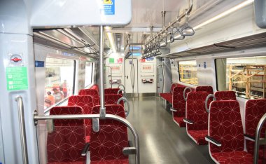 GHAZIABAD INDIA SEPTEMBER 7 2024 Meerut şehrindeki metro hattı bugün Gaziabad Duhai Rapid Depot 'ta açılıyor 7 Eylül 2024 tarihinde Gaziabad Hindistan' da Ulusal Başkent Taşımacılık Şirketi NCRTC Cumartesi günü açıldı.