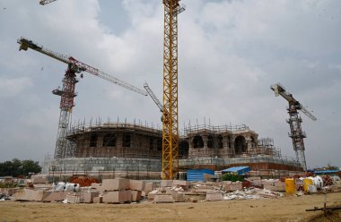 9 Temmuz 2023 'te Lucknow India Shri Ram Janmbhoomi Teerth Kshetra' da Ram Mandir 'in 9 Temmuz 2023' te Ayodhya 'da yapım aşamasındaki görüntüsü Ram Tapınağı' nın ilerlemesini göstermek için bir medya turu düzenledi.