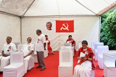 NEW DELHI INDIA SEPTEMBER 14 2024 Senior communists leaders paid their last tribute to Sitaram Yechury at CPI M HQ at Gole Market on September 14 2024 in New Delhi India Sitaram Yechury died this afternoon He was 72 and was undergoing treatment for p clipart