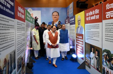 NEW DELHI INDIA 17 Eylül 2024 BJP Ulusal Başkanı JP Nadda, Başbakan Narendra Modi 'nin doğum gününde düzenlenen serginin açılışını 17 Eylül Salı günü Salman Ali Hindustan Times' ın Yeni Delhi Karargahı 'nda gerçekleştirdi. 