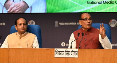 NEW DELHI INDIA SEPTEMBER 19 Eylül 2024 Tarım ve Çiftçilerden Sorumlu Birlik Bakanı Shivraj Singh Chouhan, Başbakan Narendra Modis 'in üçüncü döneminde bakanlığın ilk 100 gününün başarıları konulu basın toplantısında konuşma yaptı.