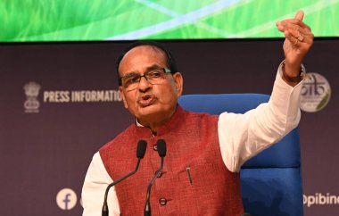 NEW DELHI INDIA SEPTEMBER 19 Eylül 2024 Tarım ve Çiftçilerden Sorumlu Birlik Bakanı Shivraj Singh Chouhan, Başbakan Narendra Modis 'in üçüncü döneminde bakanlığın ilk 100 gününün başarıları konulu basın toplantısında konuşma yaptı.