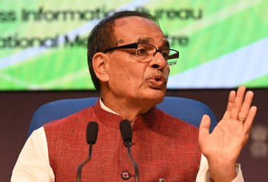 NEW DELHI INDIA SEPTEMBER 19 Eylül 2024 Tarım ve Çiftçilerden Sorumlu Birlik Bakanı Shivraj Singh Chouhan, Başbakan Narendra Modis 'in üçüncü döneminde bakanlığın ilk 100 gününün başarıları konulu basın toplantısında konuşma yaptı.