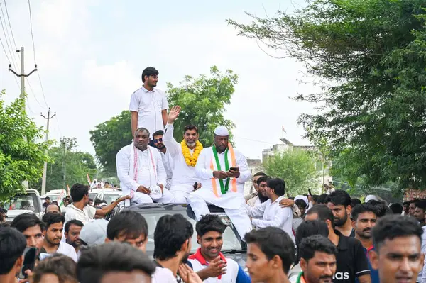 stock image GURUGRAM INDIA SEPTEMBER 19 2024 Chaudhary Aftab Ahmed congress candidate for Nuh assembly constituency during a public meeting in Chandeni village in Nuh on September 19 2024 near Gurugram India. Photo by Parveen Kumar Hindustan Times